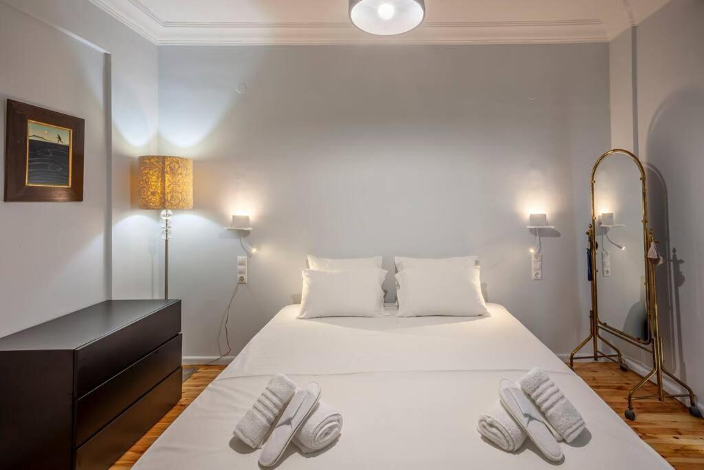 Karolou Ntil- Ground Floor Suite Tesalonika Bagian luar foto